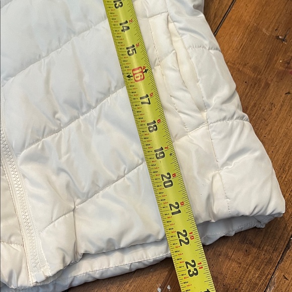 Old Navy Cream Puffer Jacket - Picture 9 of 10